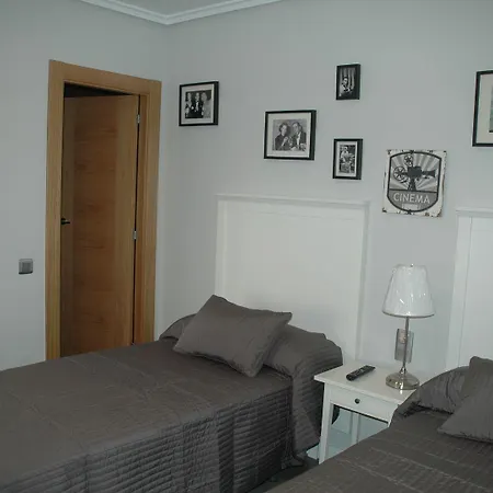 Hostal Vintage Santander-2